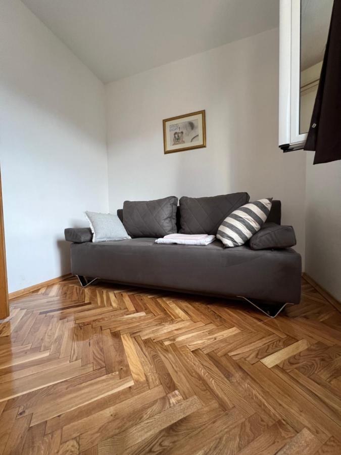 Ksenia Guesthouse Apartments And Studios Budva Exteriör bild