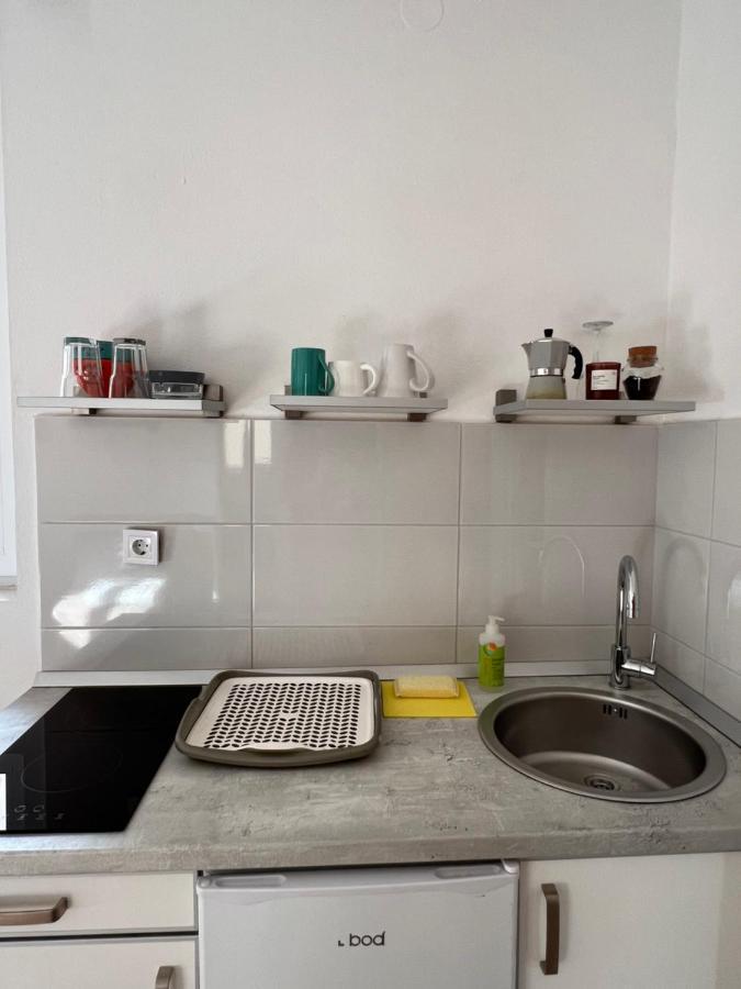 Ksenia Guesthouse Apartments And Studios Budva Exteriör bild